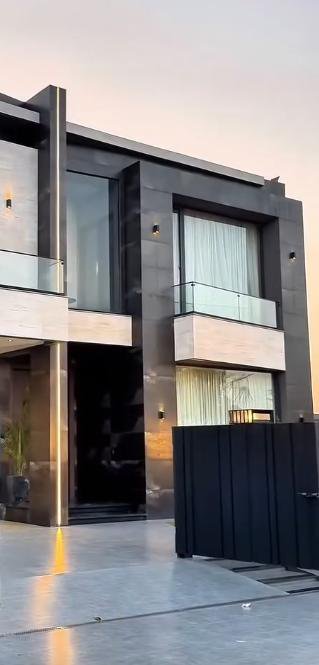 19 – V Residence - After